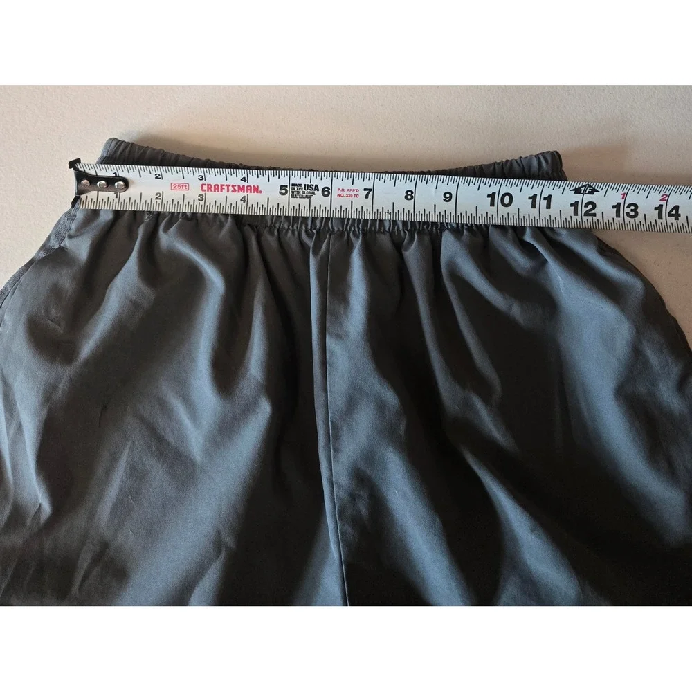 Nike Dri-FIT Boys Youth XL Gray Athletic Shorts Running Training Swoosh Pockets